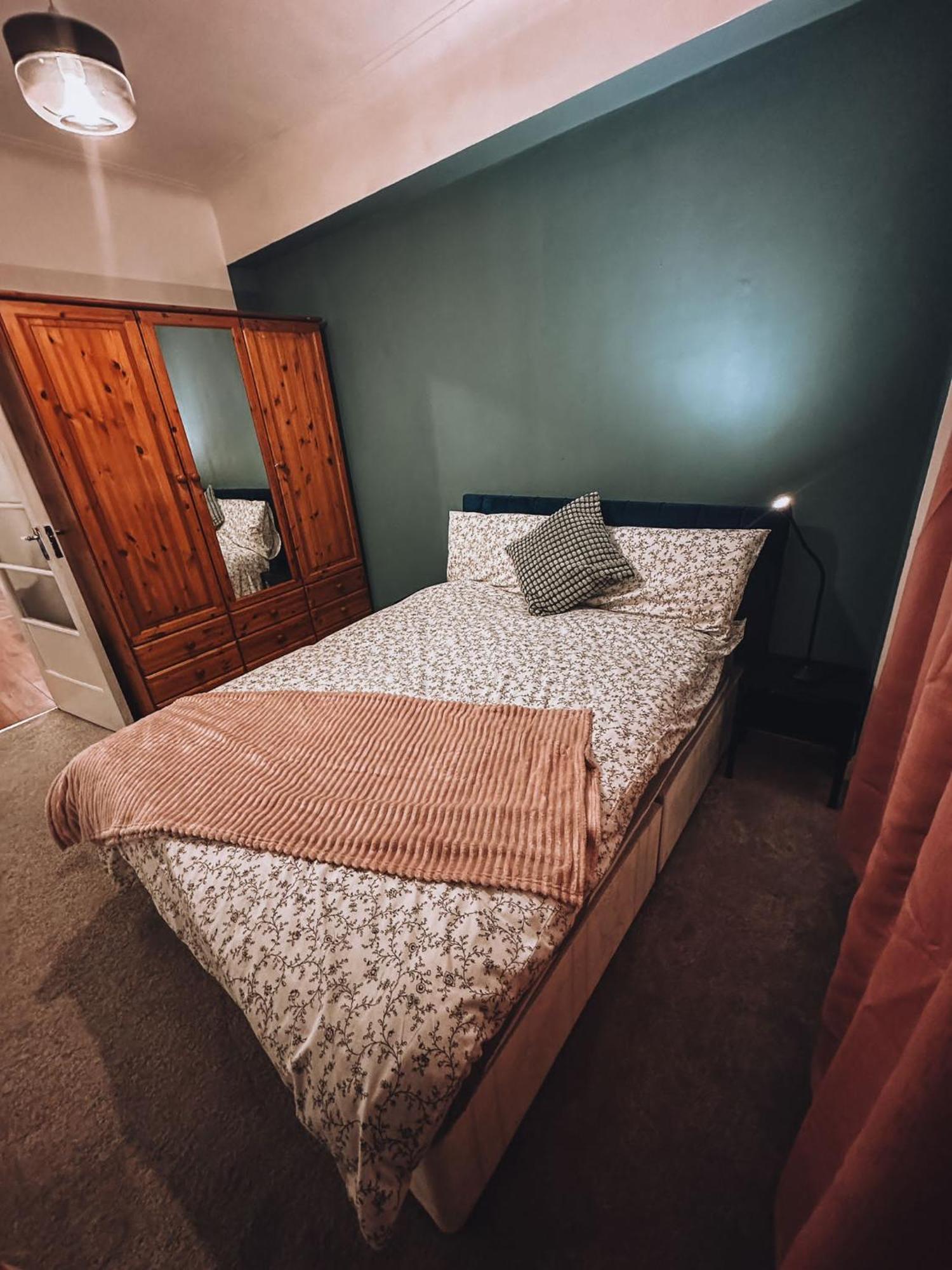 Cosy 2 Bedroom Apartment In Swiss Cottage. London Exterior photo