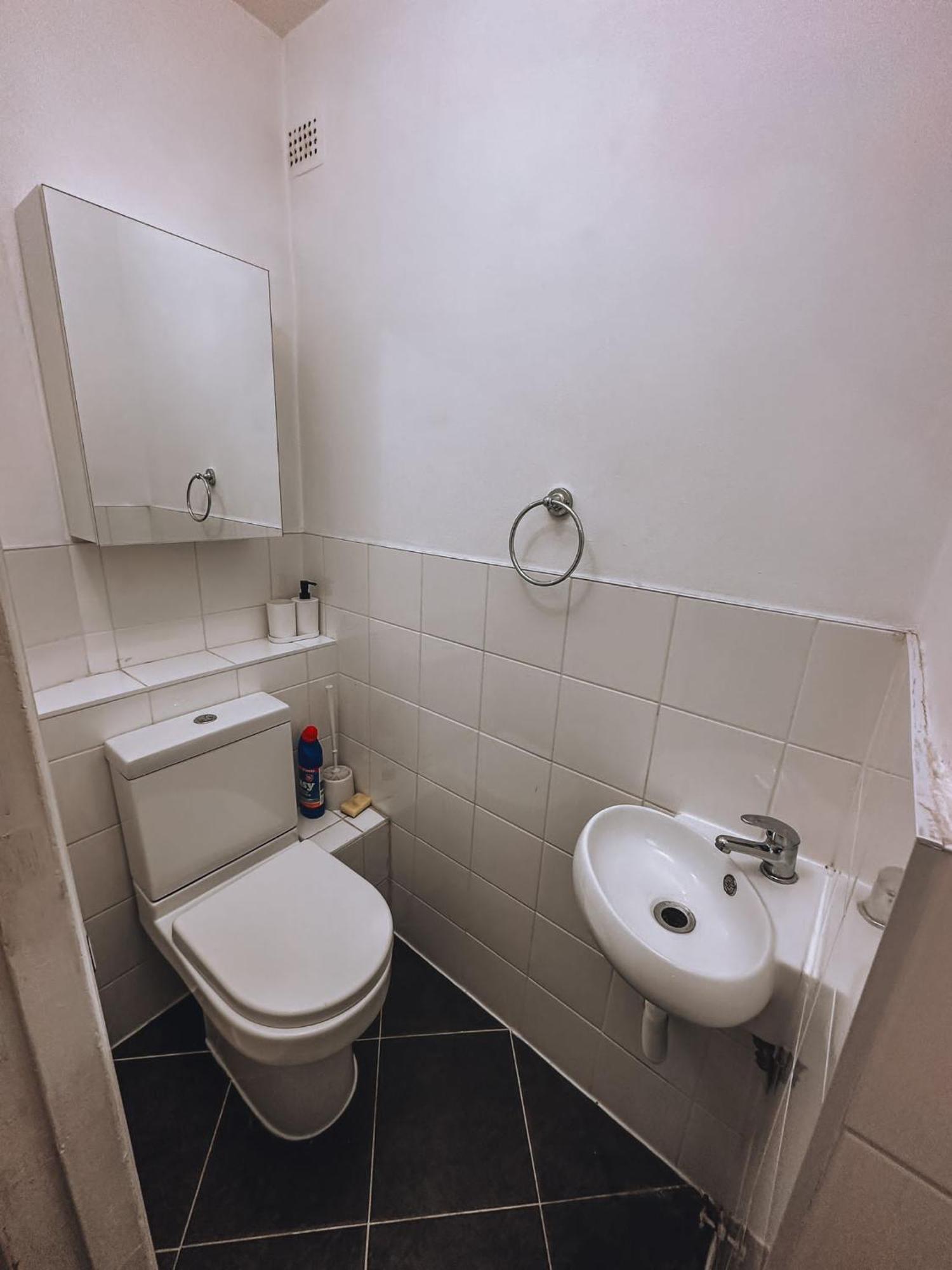 Cosy 2 Bedroom Apartment In Swiss Cottage. London Exterior photo