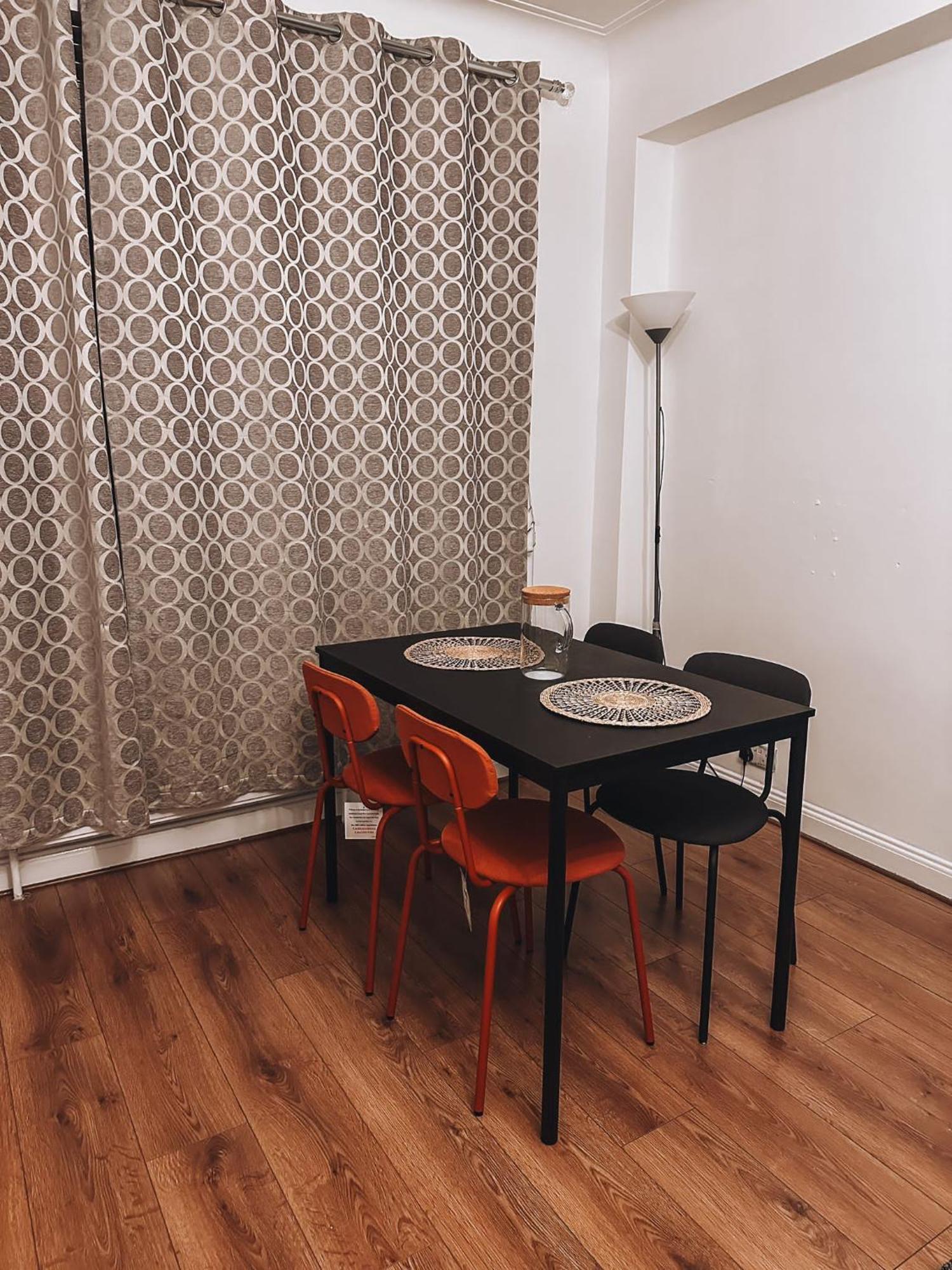 Cosy 2 Bedroom Apartment In Swiss Cottage. London Exterior photo